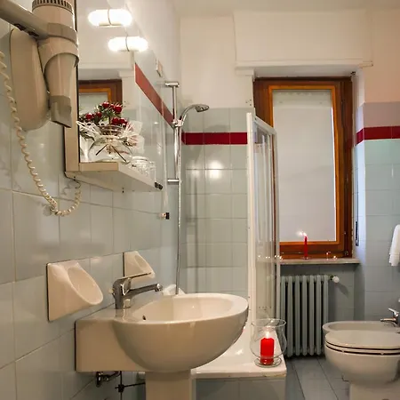 Domus Hotel Alessandria Exterior foto
