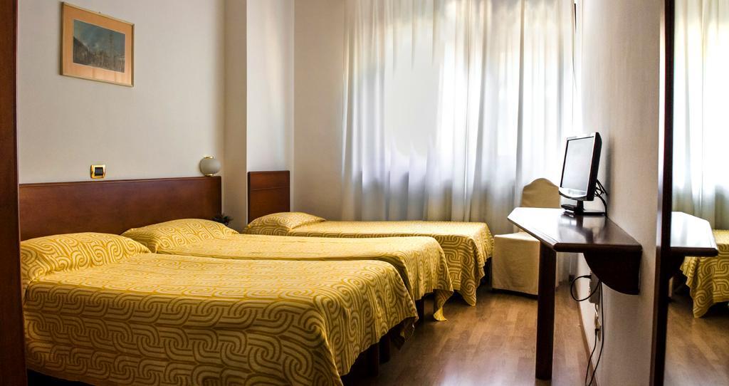 Hotel Domus Alessandria